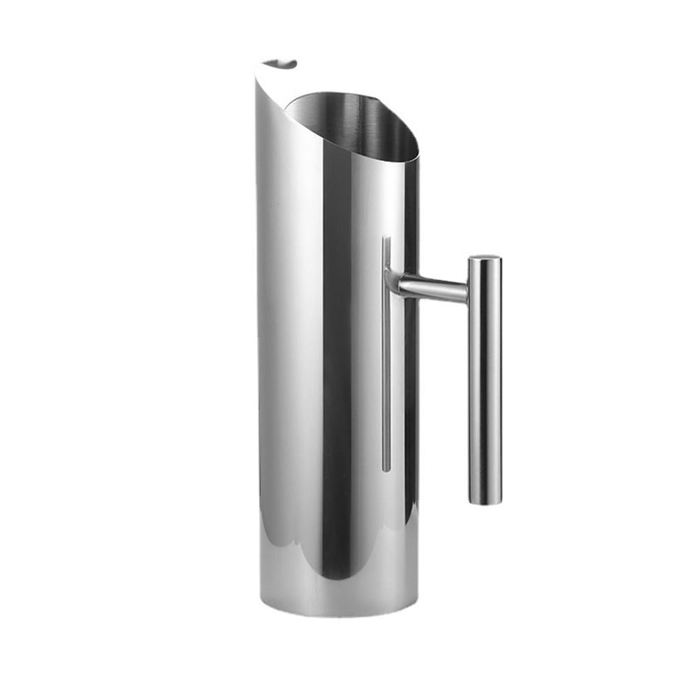 Elegant Stainless Steel Water Jug for Cold Beverages Ergonomic Design for Easy Pouring in Cafes and Restaurants