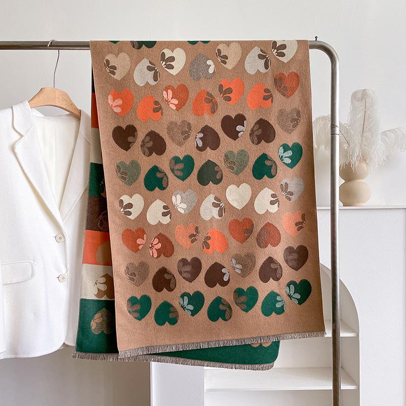 Korean High-End Love Petal Printing Women'S Imitation Cashmere Thermal Scarf Double-Sided Two-Color Air Conditioner Shawl