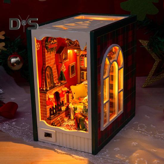 Kit de mini maison à thème de Noël à faire soi-même avec meubles lumineux à LED pour enfants et adultes, petite maison faite à la main, modèle de maison de poupée, serre-livres, étagère, décoration