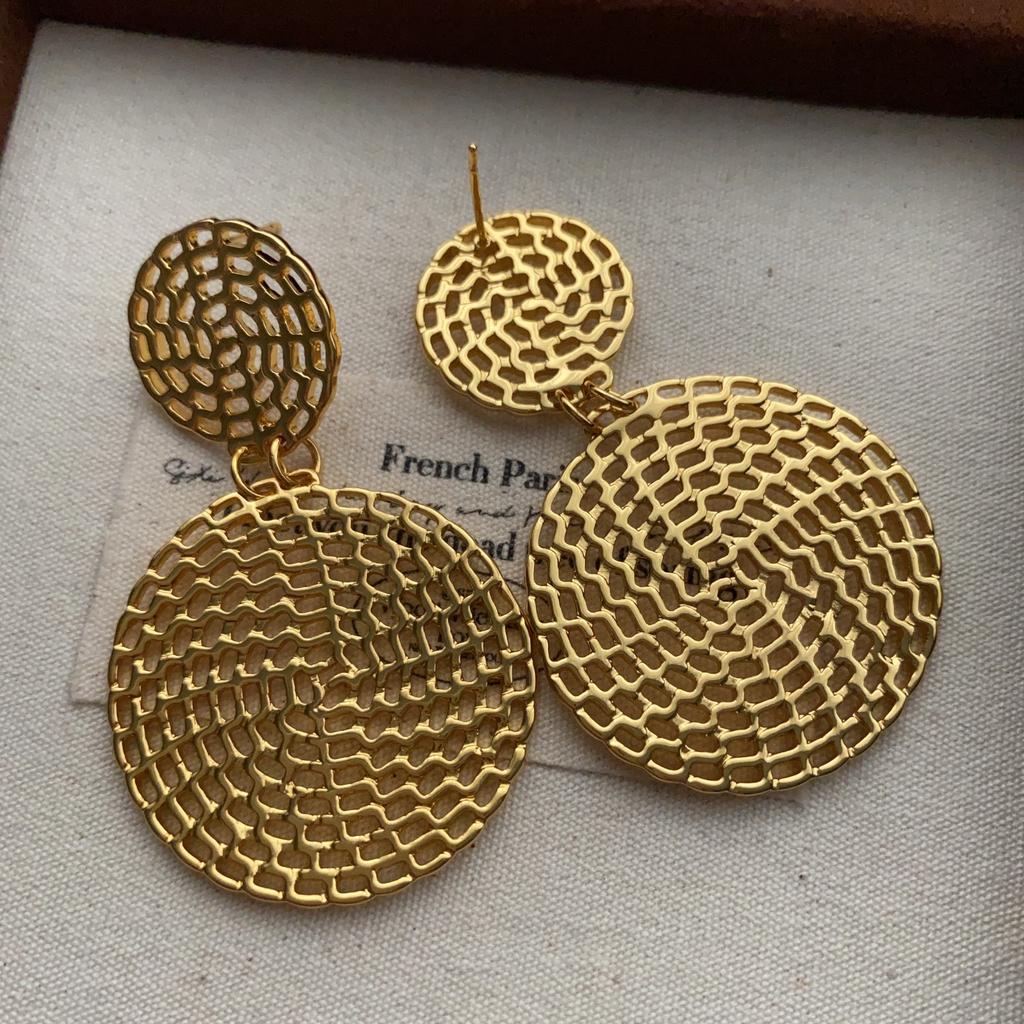 Simple Double-Layer Hollow Round Earrings, Earrings, Light Luxury And Fashionable Three-Dimensional Niche Personality, High-Grade Light Luxury