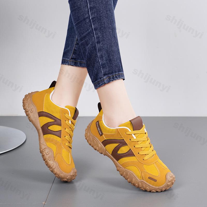 Large Size Women Shoes 2026 Autumn New Lightweight Comfort Soft Sole Vulcanized Shoes Outdoor Non Slip Lace Up Platform Sneakers