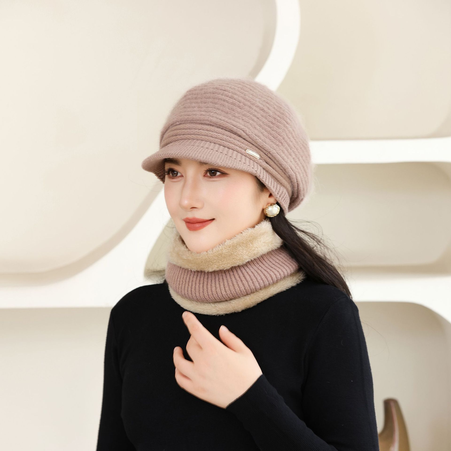 

BrandNew FallSeason and ColdSeason Old Gentle Hat for Women Knitted Versatile Warm and DailyWear Rabbit Fur Thickened Styleable Wool Pot Hat Grandma average size