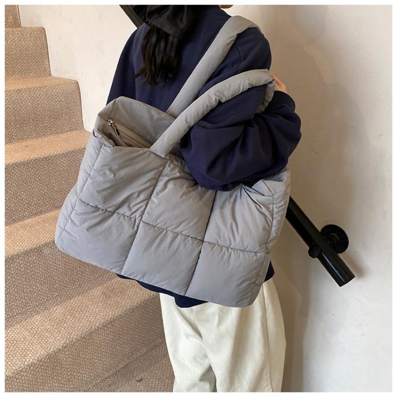 Cotton clothing bag women's large-capacity new autumn and winter versatile casual shoulder handbag commuter tote bag