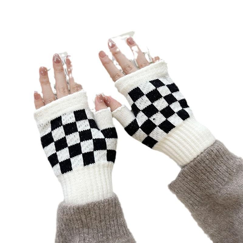 New Black and White Checkerboard Plaid Gloves Half Finger Gloves for Couples Knitted Typable Student Fingerless Warm Gloves