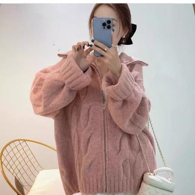 Automne et hiver nouveau cardigan tricoté torsadé à fermeture éclair ample style rétro vent doux doux cireux polyvalent veste pull femme