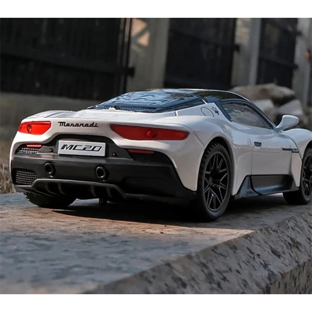 1/32 Maserati MC20 Cabrio Alloy Sports Car Model Diecasts Metal Toy Vehicles Car Model Sound and Light Simulation Kids Toys Gift