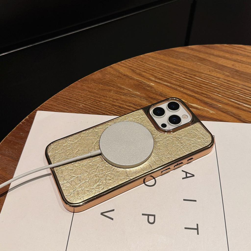 Exploded Skin Pattern for Apple 17 Magnetic Phone Case for IPhone 17pro Electroplated 2-in-1 Protective Case