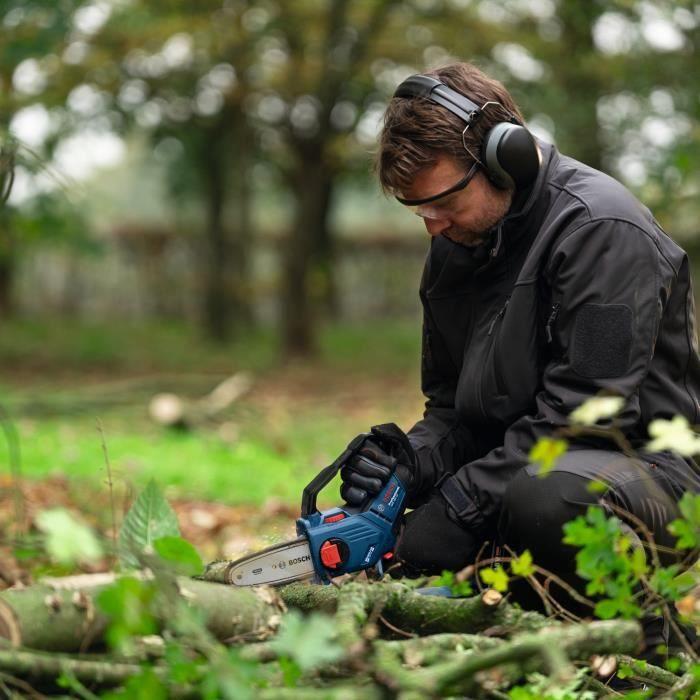 Bosch Professional 18V Chainsaw GKE 18V-15 (DIY Cuts Up To 13 Cm, Brushless Motor, 15 Cm Sheath) Without Battery