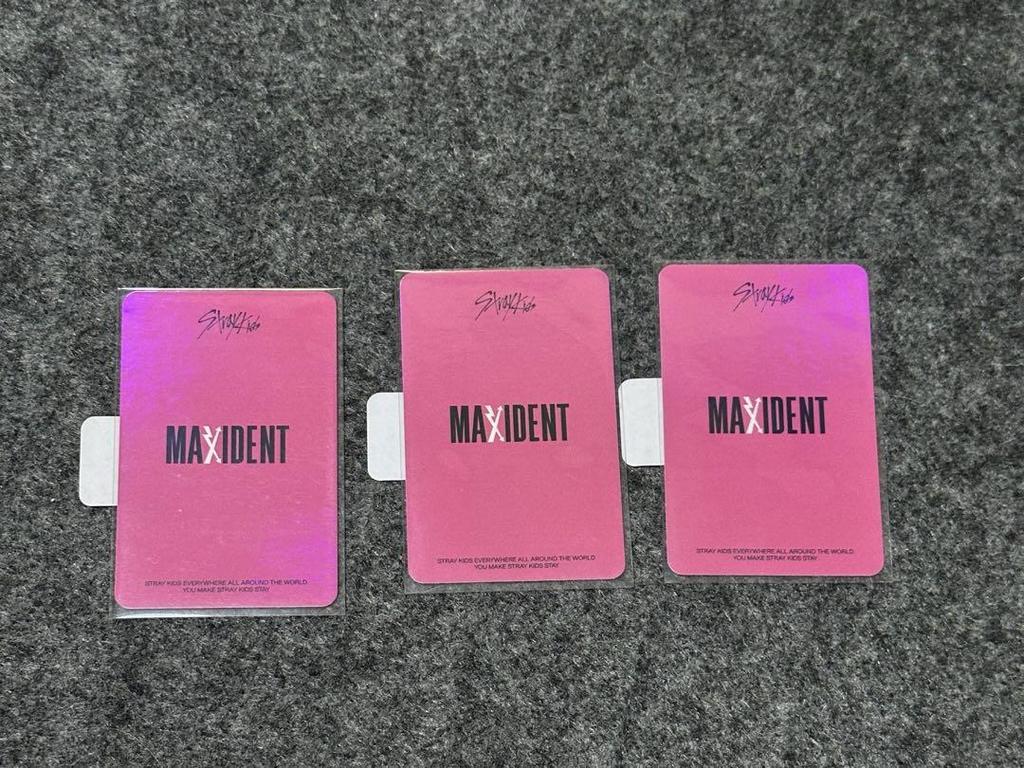 [USED] straykids maxident kms changbin hyunjin ien