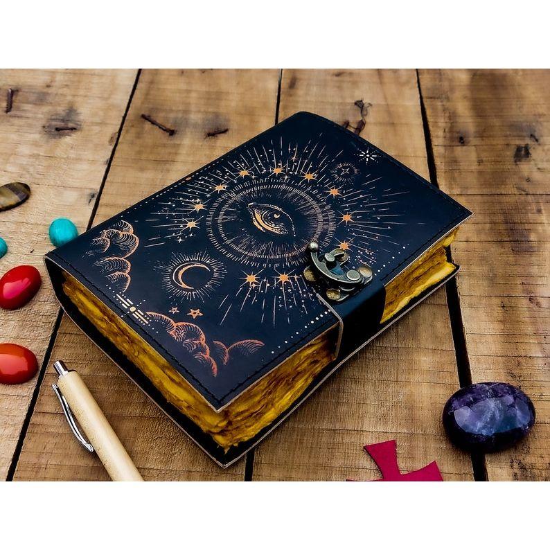 

Кожаный журнал ручной работы с бумагой с необрезанным краем, журнал-гримуар «Третий глаз», антикварный блокнот для заклинаний Викканский блокнот, книга ужасов, специальная книга 7 x 5 in