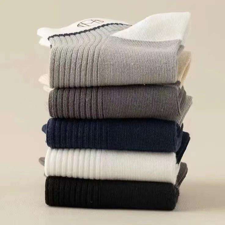 Men's Odor-Resistant Sweat-Absorbent Low-Cut Ankle Socks for Spring/Summer - Thin & Lightweight for Sports