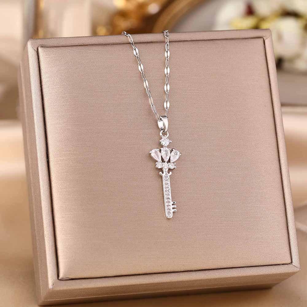 Women's Silver Titanium Steel Necklace with Micro-Inlaid Zircon - Elegant, Durable Clavicle Chain Jewelry