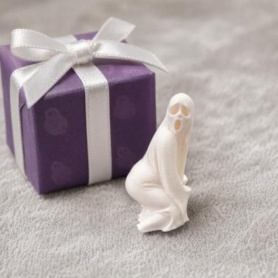 Halloween Ghost Figurine, Funny 3D Printed Scream Ghost Statue for Desk, Tabletop, Mantel, Shelf, Spooky Home Decor
