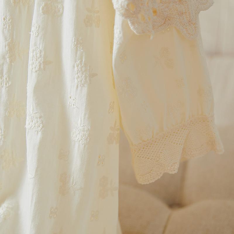 Apricot Pin Lace Hollow Round Collar Shirt Summer New Style Lady Shirt