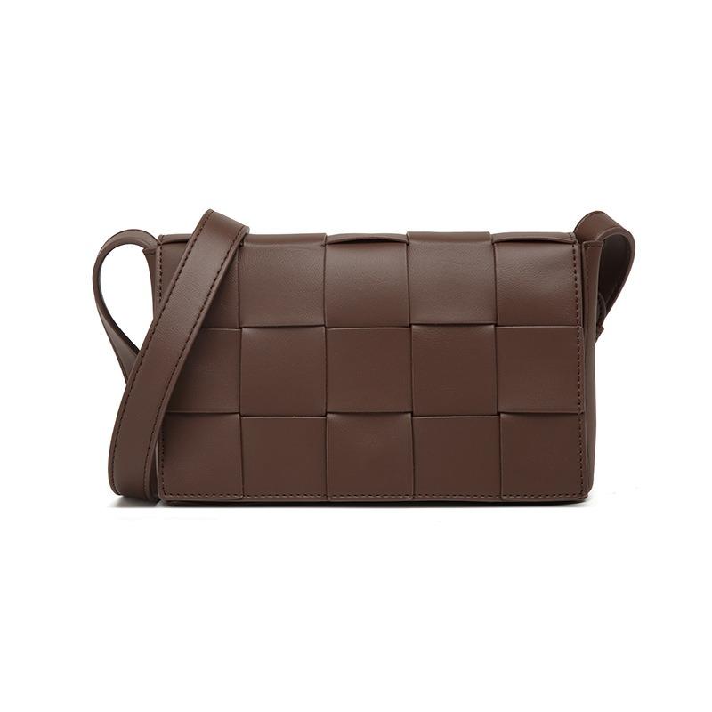 Bag messenger bag women's fashion casual woven shoulder bag new high-end simple small square bag women's wholesale