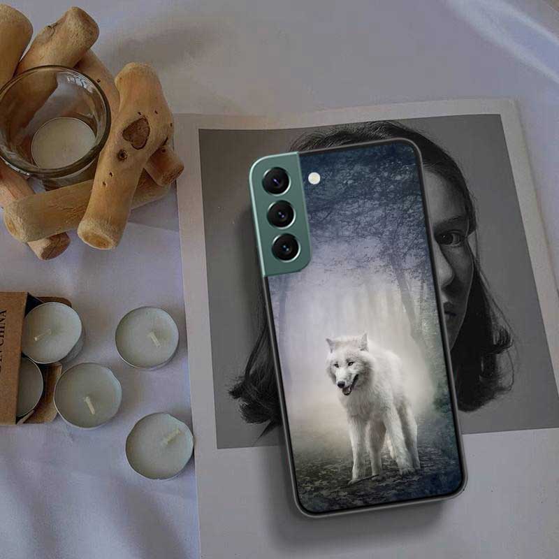 Snow White Blue Eyes Wolf Phone For Samsung Galaxy S20 FE S21 Plus S22 S23 S24 Ultra Case S10 S10E S9 S8 S7 Edge Cover Silicone