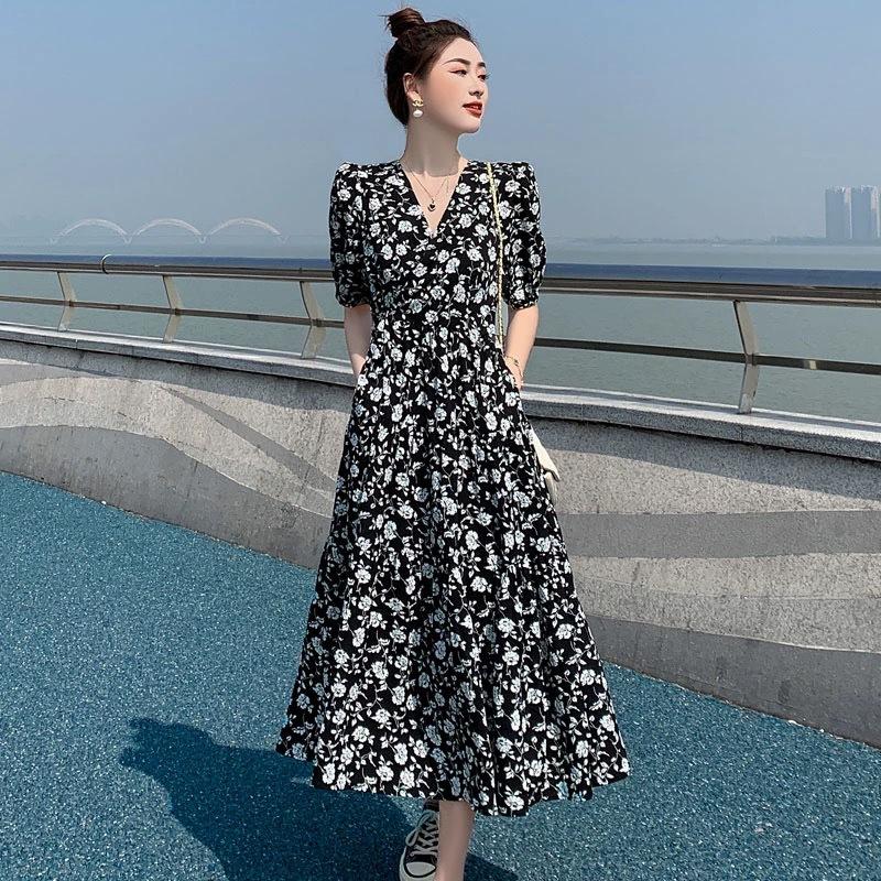 Large Size New Temperament Age-reducing Chiffon Dress Women's Summer Fat Mm Belly Covering and Thin Long Black Floral Dress