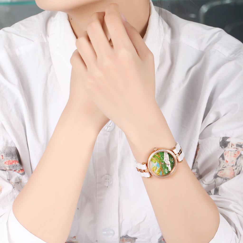 Time100 Relief Keramikuhr mit japanischem Quarzwerk Reliefdesign mit Diamanten, Uhrwerk, #W50352L.03A (Grüner Einband)