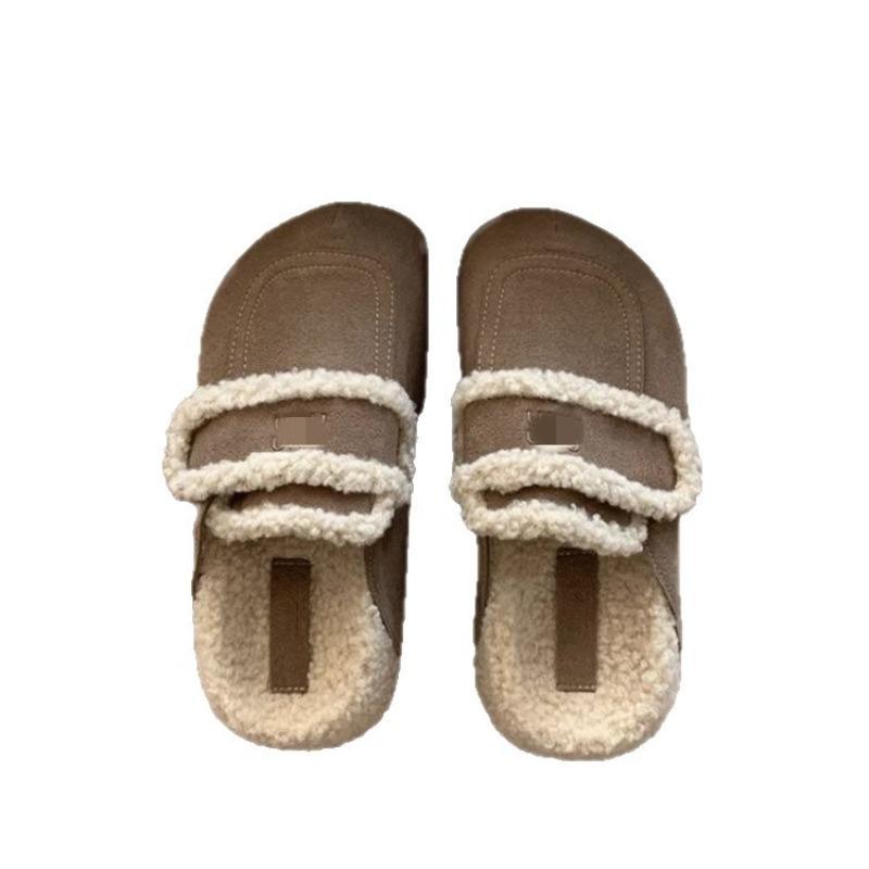 A Lazy Person Wears Thick-soled Women's Shoes with A Half-slipper Toe and Fleece Slippers on Top