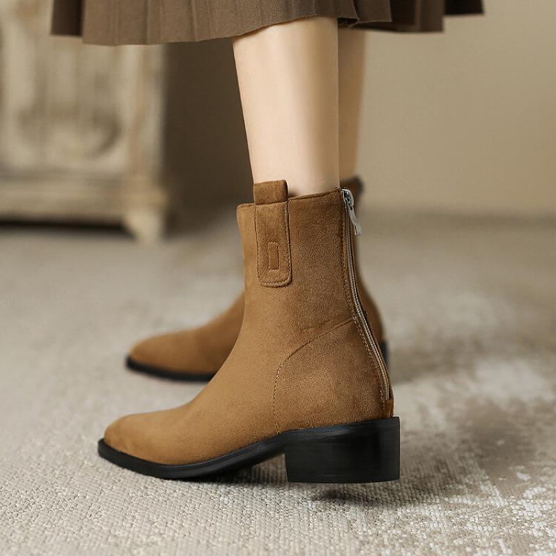 Autumn and winter large size Martin boots women's rubber sole comfortable rear zipper non-slip low heel women's boots square heel leather surface med