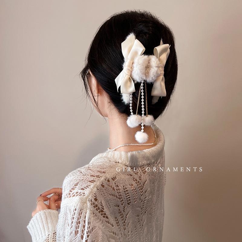 Velká plyšová mašle sponka do vlasů s perlovým střapcem pro čínský oděv čcheongsam