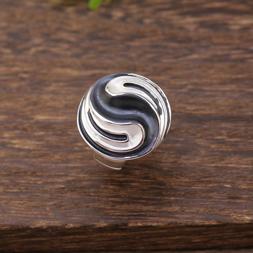 

Эмалированное эластичное кольцо с цветком Тай Чи, модное и высококлассное женское универсальное кольцо из сплава Stretch Adjustable