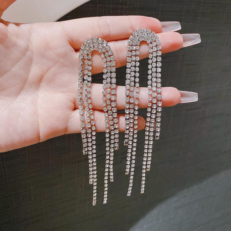 

Silver Needle Exaggerated with Full Diamond Tassels As Earrings for Women, Long-style Ear Studs, Ear Ornaments срібний