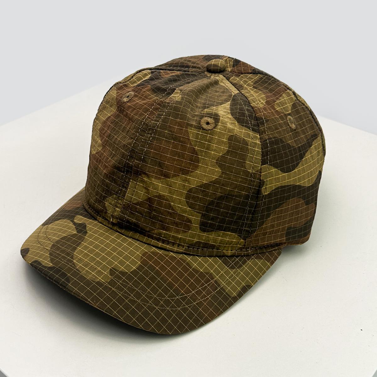 Neue Unisex Baseballkappen mit kurzem Schirm, Camouflage-Buchstabenstickerei, Sonnenschutz, Schnelltrocknend, Atmungsaktiv, Personalisierbare Schirmmützen, Vielseitig, Unifarben 52-60cm black