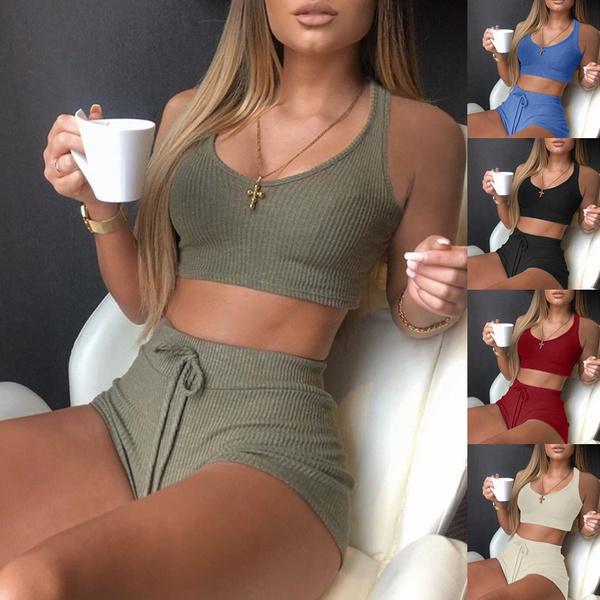 

Женские летние наряды из двух частей, однотонный спортивный костюм, спортивные комплекты, женская мода, укороченная майка и спортивные шорты, наряды, спортивная одежда