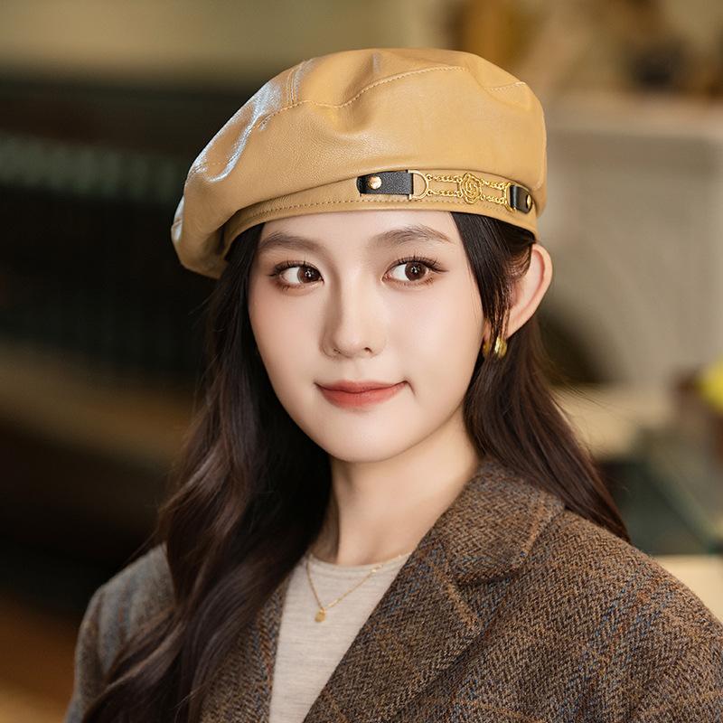 New Autumn and Winter Sweet and Cool Chain Beret Versatile Retro Leather Painter Hat Outdoor Casual Windproof Hat Women