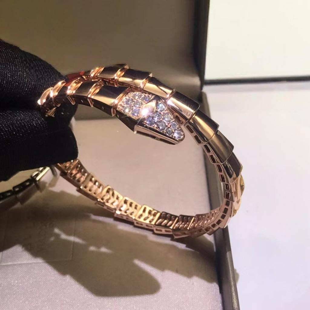 925 Silber CNC Voll Diamant Geister Schlange Armband Leichter Luxus Stil Chalcedon Fritillary Feder Lebender Mund Armband