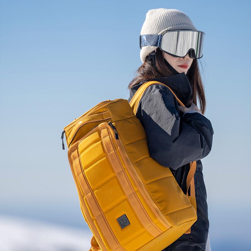 2025 new double-layer anti-fog ski goggles cylindrical anti-ultraviolet ski goggles card myopia