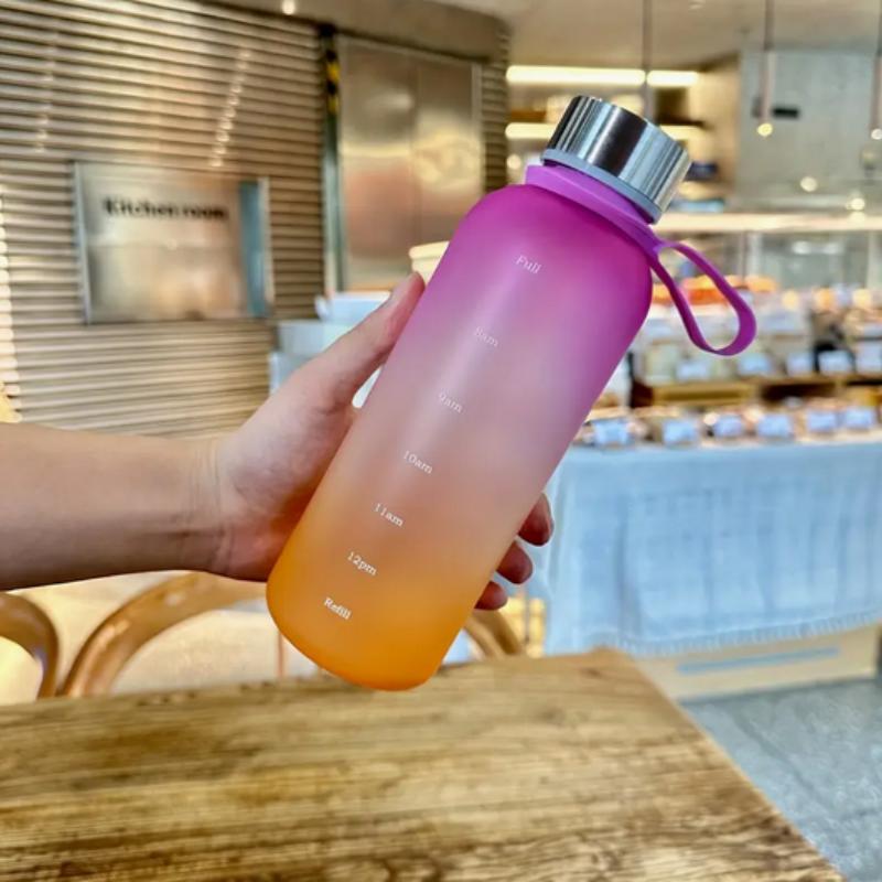 550ML Gradient Matte Handle Water Bottle - Portable Outdoor Sports Cup with Leak-Proof Lid, Durable PC Material