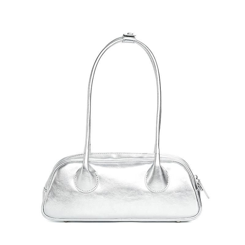 Красная вместительная женская сумка-багет из натуральной кожи