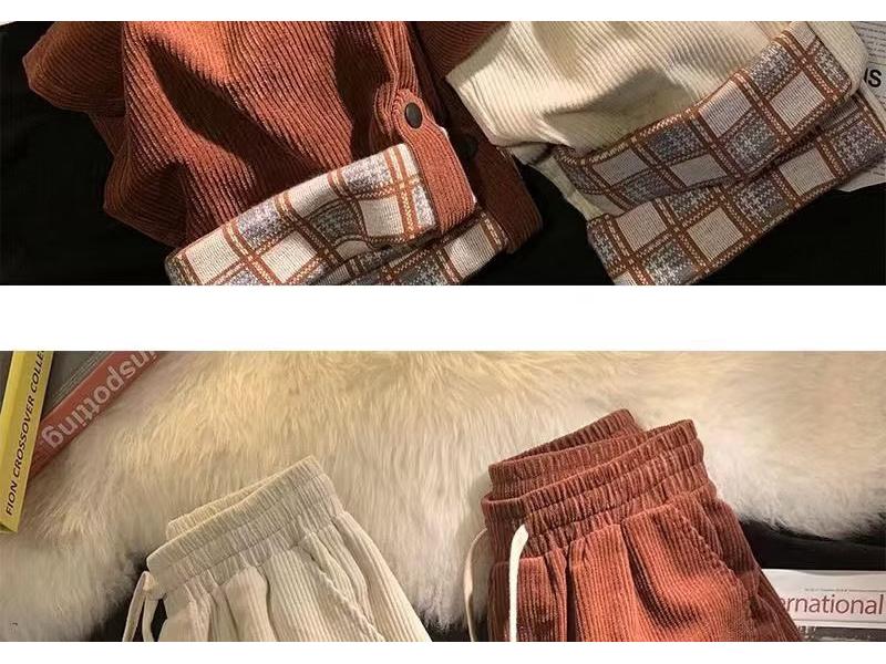 2024 Women's Retro Loose Corduroy Wide-Leg Pants - Trendy, Slimming, and Versatile for Spring and Autumn.