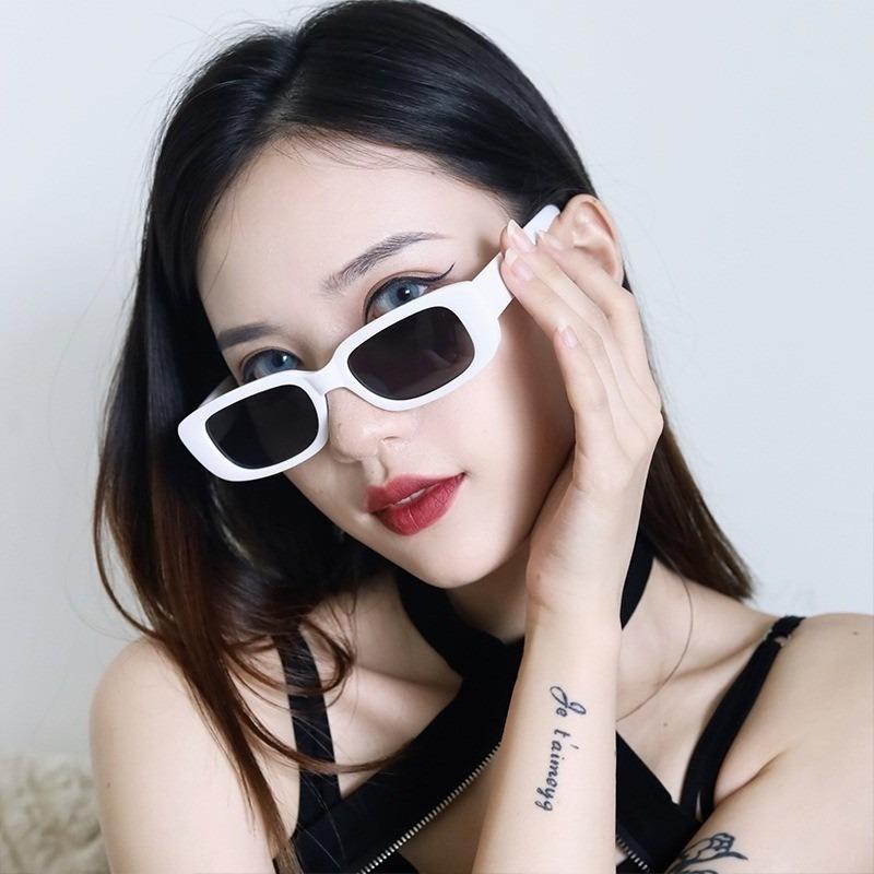 20pcs Ladies' Retro Fashion Glasses - Decorative Glasses Suitable for Parties Weddings and Festivals
