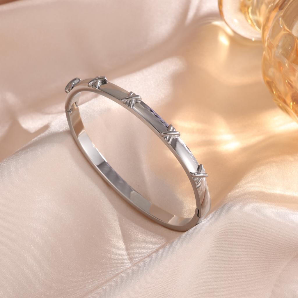 Htpwe Stainless Steel Letters X-ray Bracelet Women's Plated 18k Gold Couple Holiday Gift Bracelet Party Daily Zircon