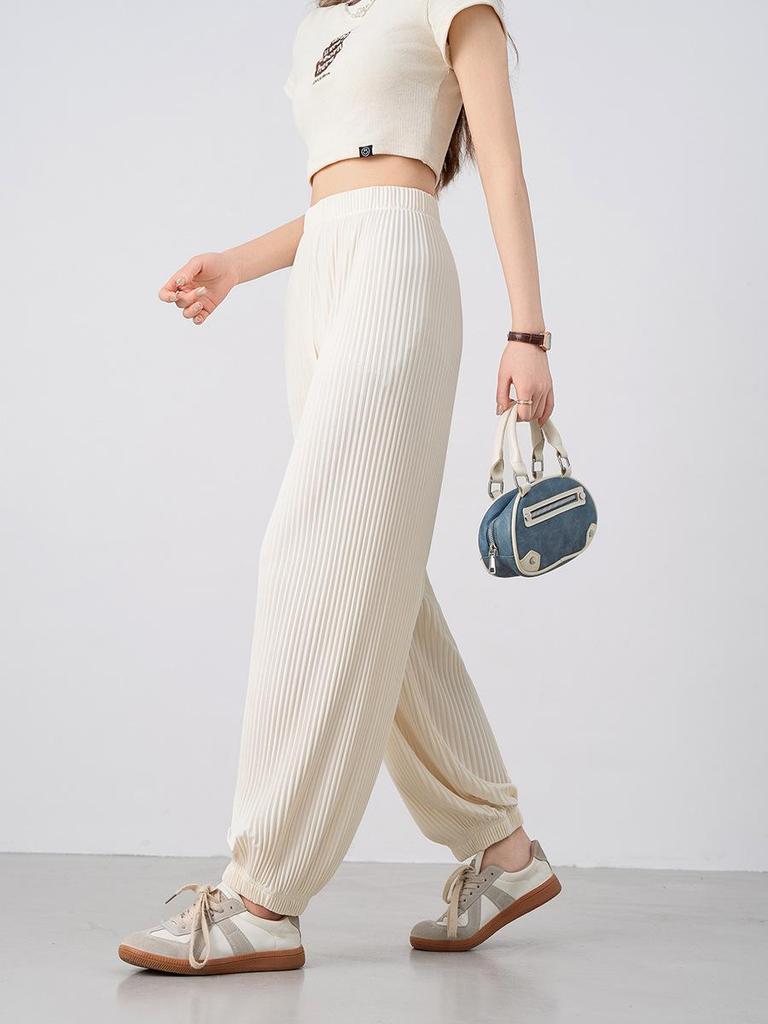 Women's Summer Ice Silk Pleated Wide-Leg Joggers: Slimming, Versatile & Loose-Fit Nine-Point Pants