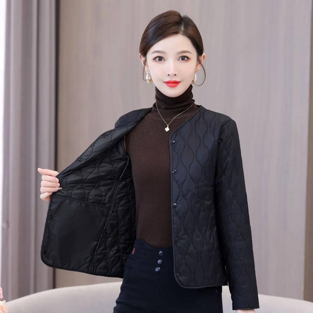 Spring, Autumn and Winter Lightweight Down Padded Jacket Women's Jacket Wear Padded Jacket Inside and Outside To Keep Warm Western Style Padded Jacket