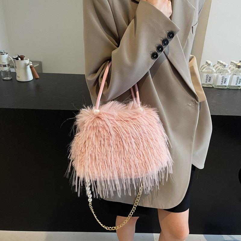 Imitation turkey feather niche simple women's bag 24 new autumn and winter handbag fashion pearl fringed hair messenger shoulder bag