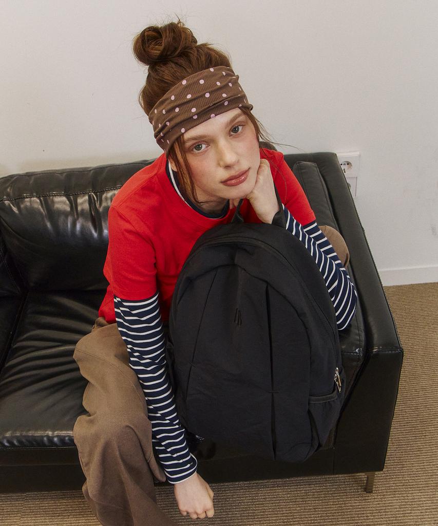 Leneeb Round Slit Backpack Black