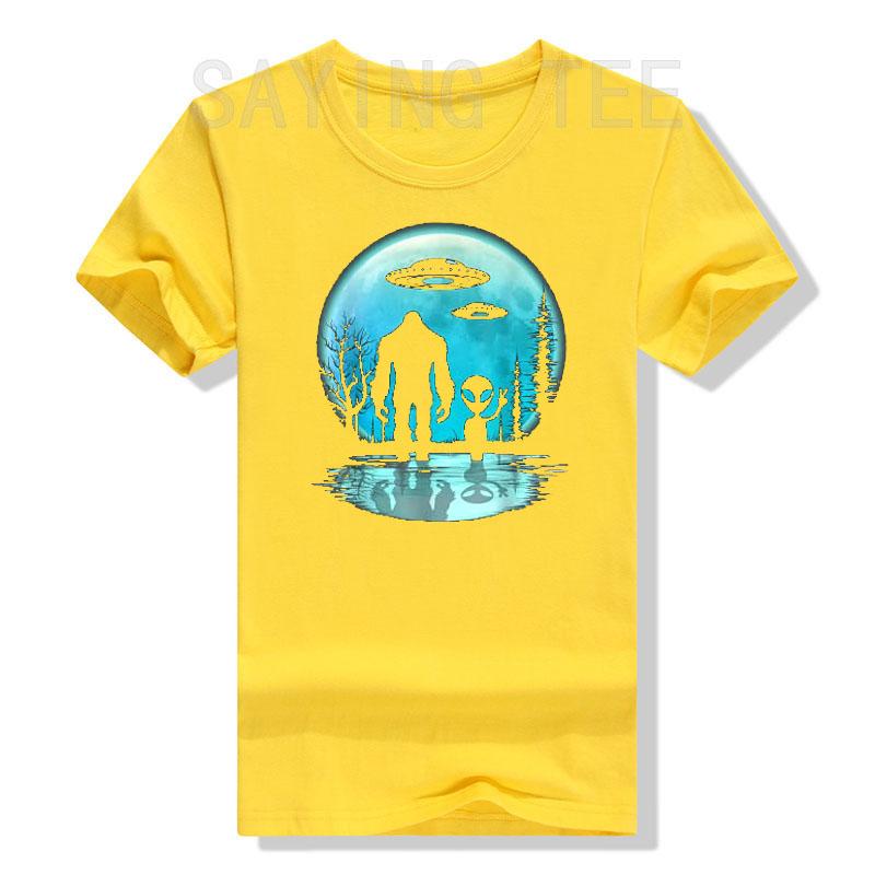 Alien and Bigfoot Moon T-Shirt Funny UFO Lover Graphic Tee Tops Cotton Fashion Short Sleeve Blouses Husband Boys Birthday Gift