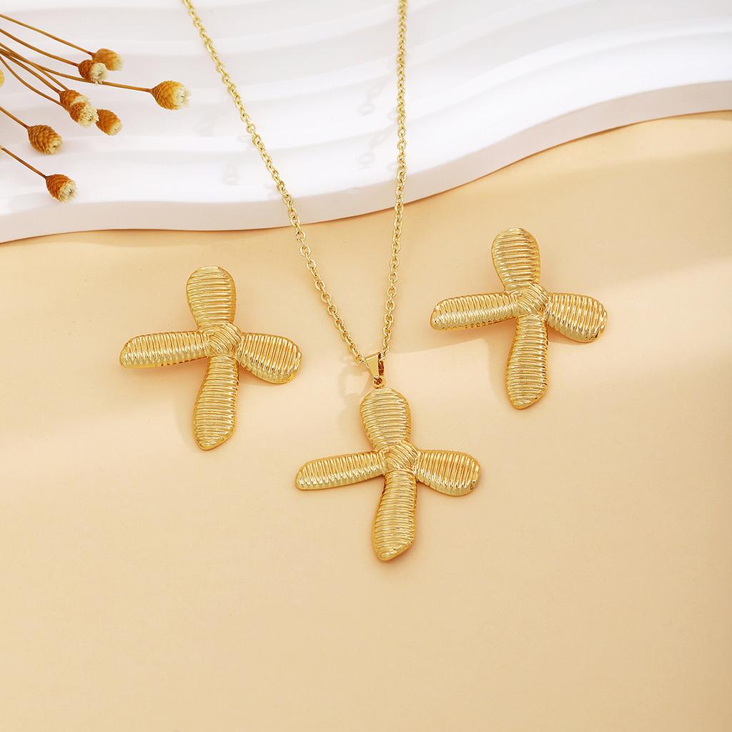 Peach Heart Spiral Leaf Irregular Earrings Necklace Women'S Light Luxury High-End Metal Style Fashion Suit