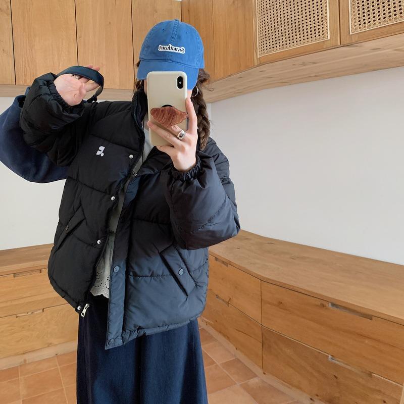 

Зимняя новая хлебная одежда короткая пуховая хлопковая одежда стойка воротник ветрозащитная утолщенная простая куртка спортивная маленькая хлопковая куртка XXL чёрный