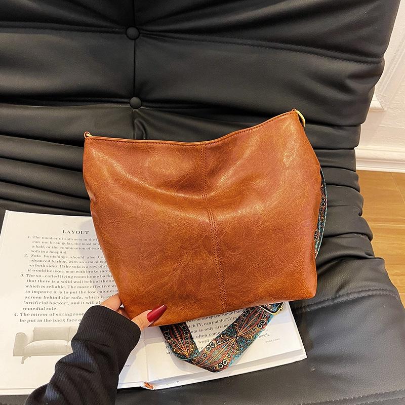 

Стильная женская сумка кроссбоди - Универсальная однотонная текстурированная плечевая сумка из ПУ кожи 32*12*26 cm коричневый