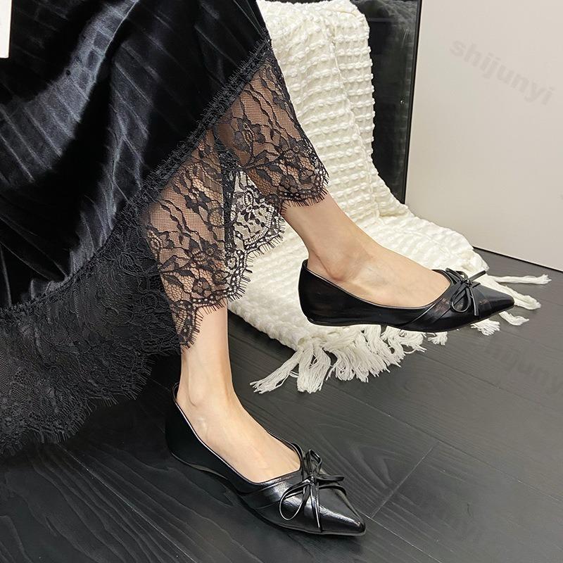 Woman Flat Shoes Fashion Pointed Toe Elegant Butterfly Knot Casual Comfort Soft Slip on Shoes Spring New Simple Versatile Flats