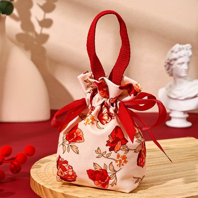 

2Pcs Chinese Printed Wedding Candy Bag Candy Drawstring Pouches Party Jewelry Cookies Gift Bags Creative String Storage Bag as the picture