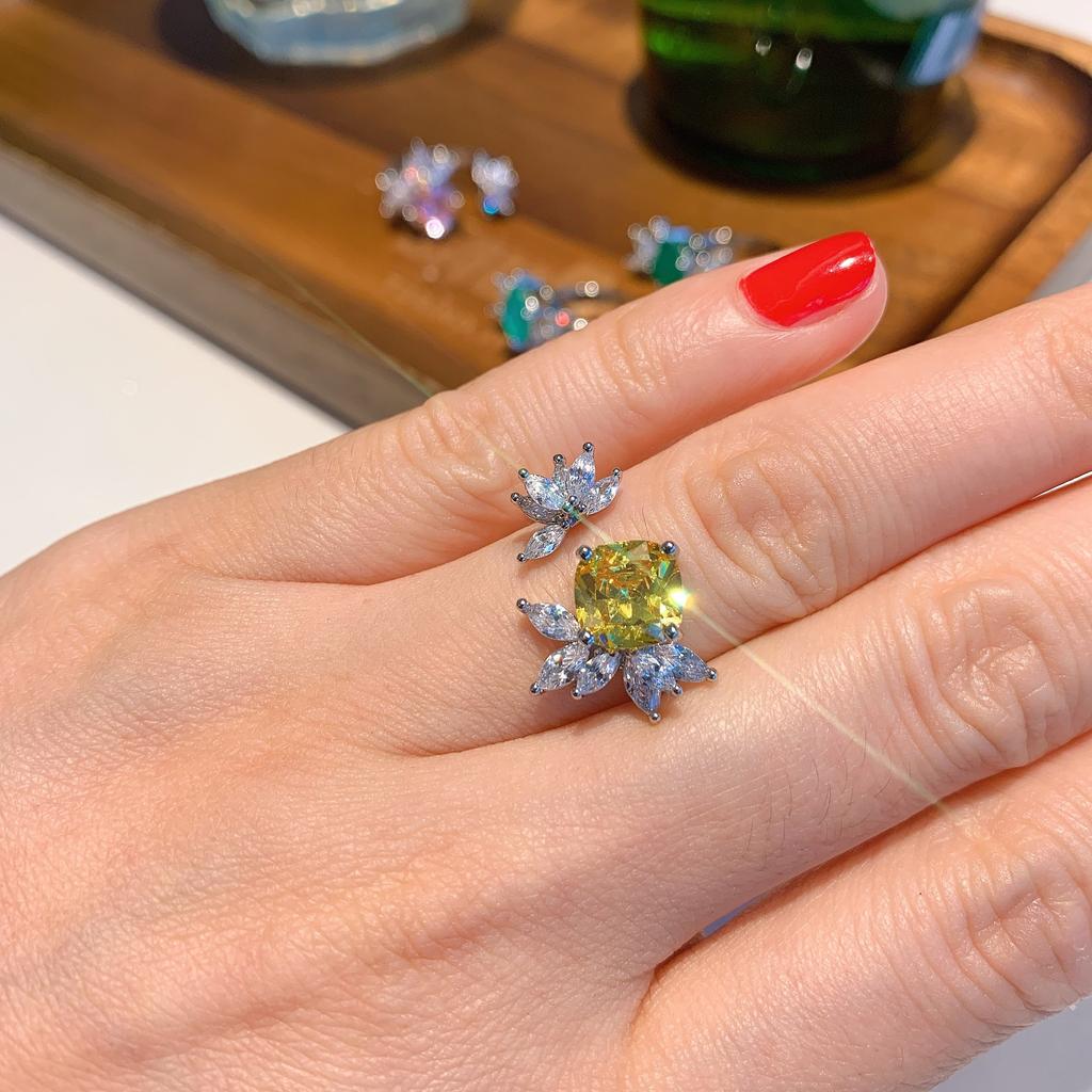 2024 Popular Retro Micro-diamond Gold Yellow Diamond Ring Female Simple Temperament Pink Diamond Fairy Ring