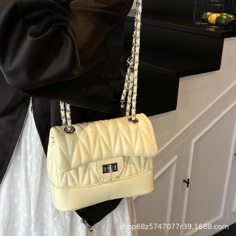 Large capacity bag women's bag 2025 new diamond embroidery thread chain bag bag lock fashionable foreign style shoulder messenger bag