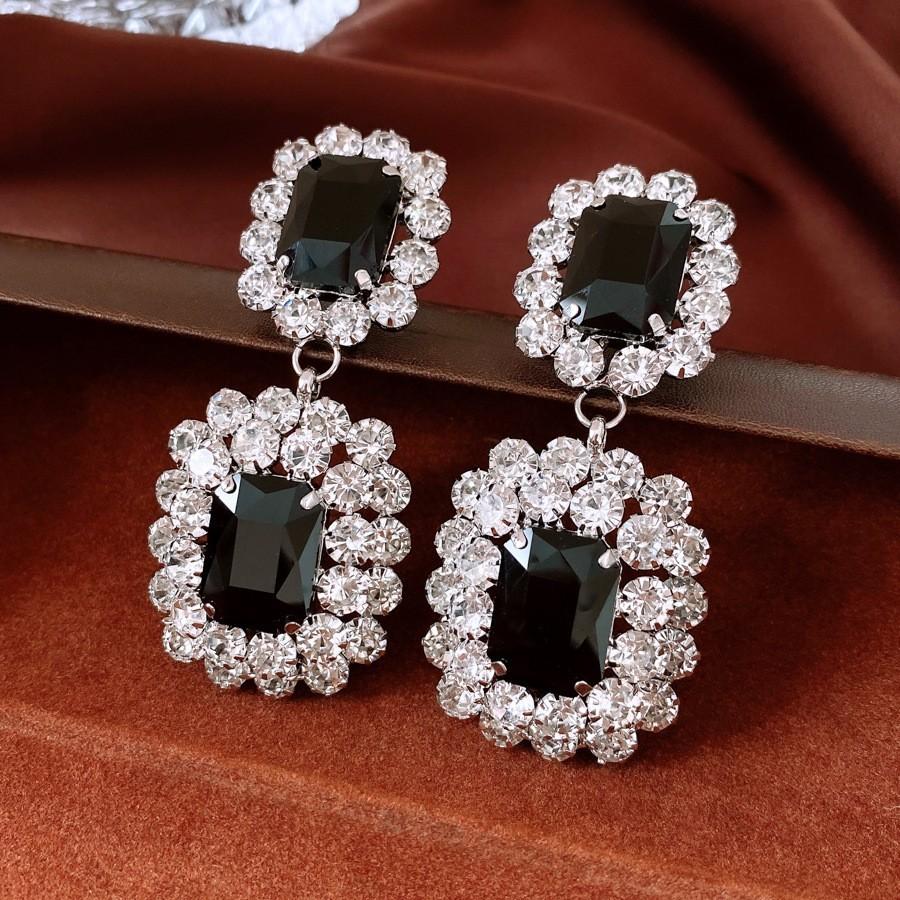 Silver Needle Diamond Oval Pendant Fringed Earrings Medieval Vintage Court Style Stud Earrings Light Luxury Retro Earrings